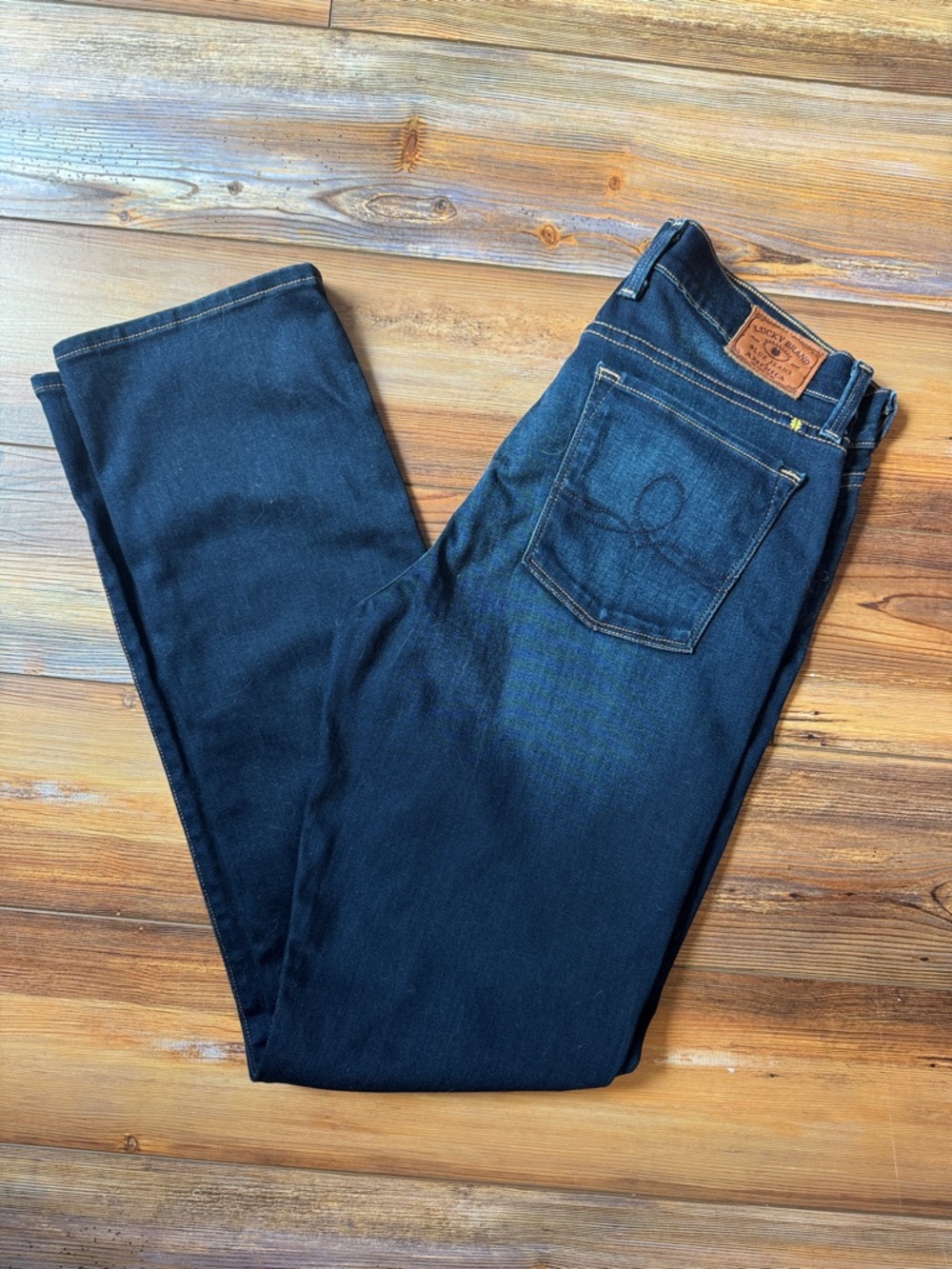 Lucky Brand Women’s Straight Leg Jeans in Indigo - Picture 7 of 7